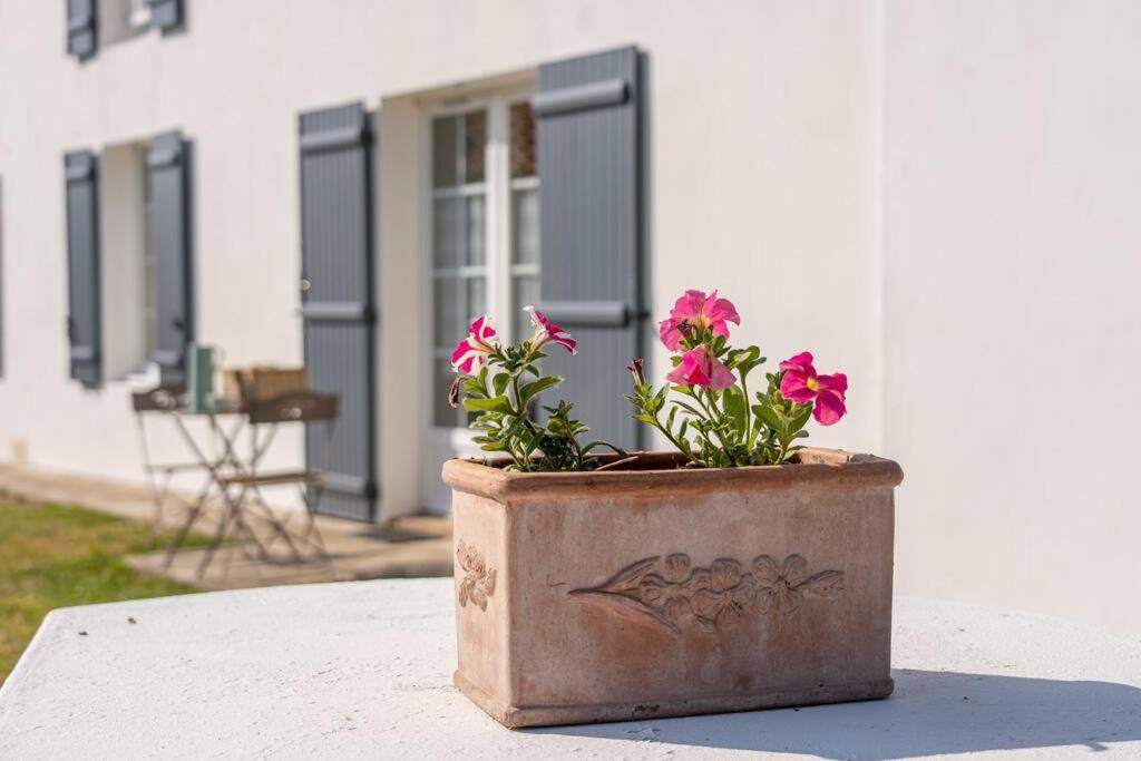 Gites Le Bois Berranger Saint-Urbain  Bagian luar foto